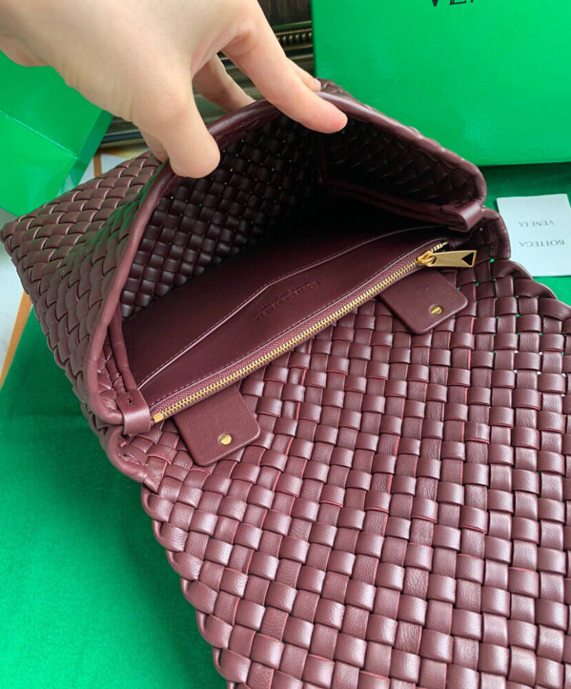 Bottega Veneta Patti Top Handle Bag 709420
